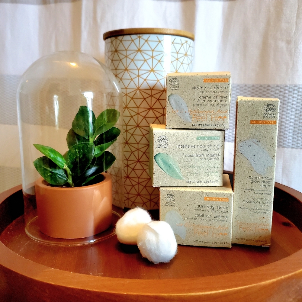 Cosmos Natural Feel Free Organic 4 Pc bundle